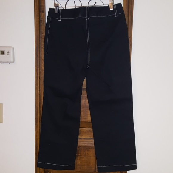 Awesome Capris - Picture 4 of 7